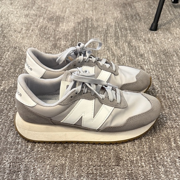 New Balance Classic Gray and White Shoes - Picture 3 of 5